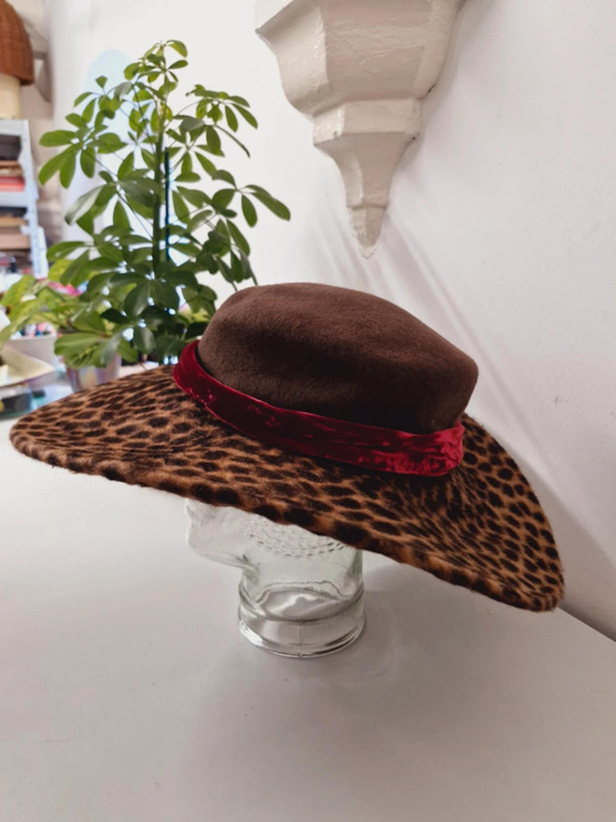 Womens Vintage Rivka Jacobs Leopard Print Red Velvet Hat Wide Brim