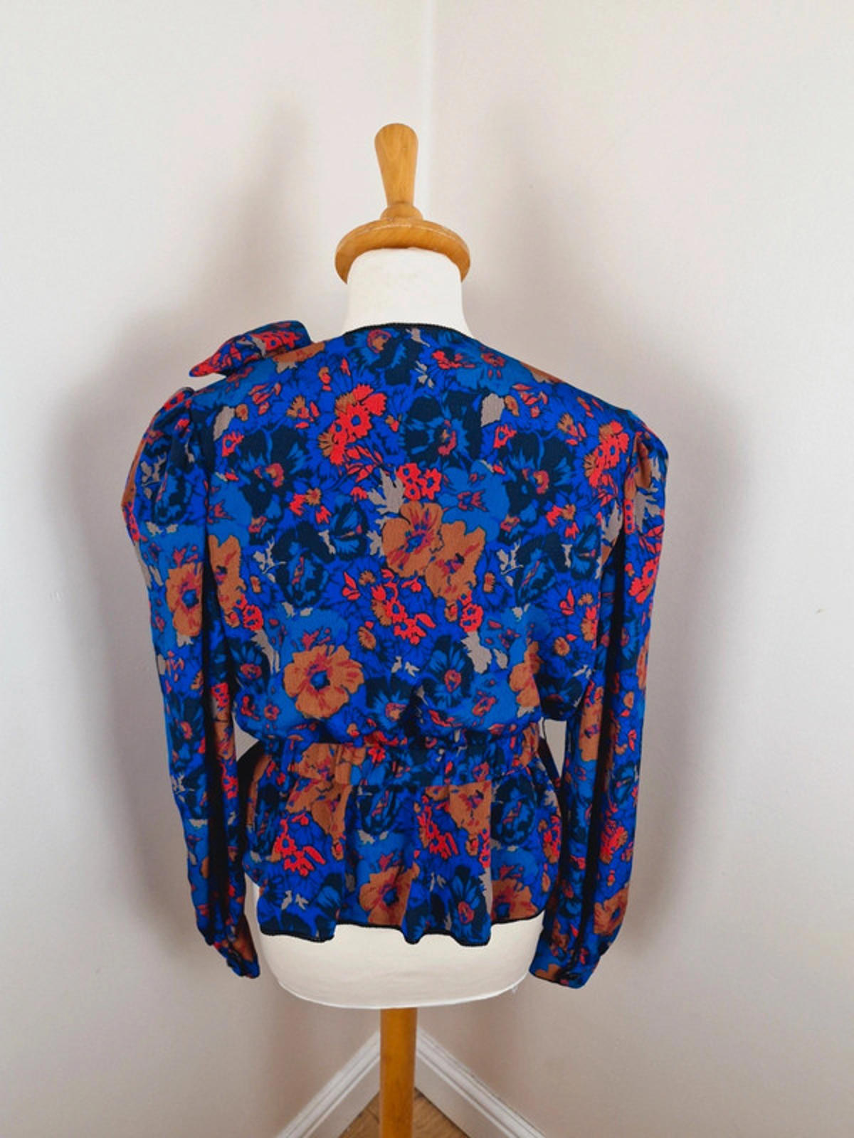 Long Sleeve Wrap Top Jacket M