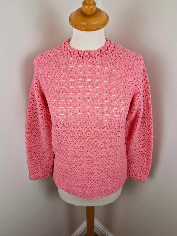 1970s Handknitted Pink Jumper S UK10
