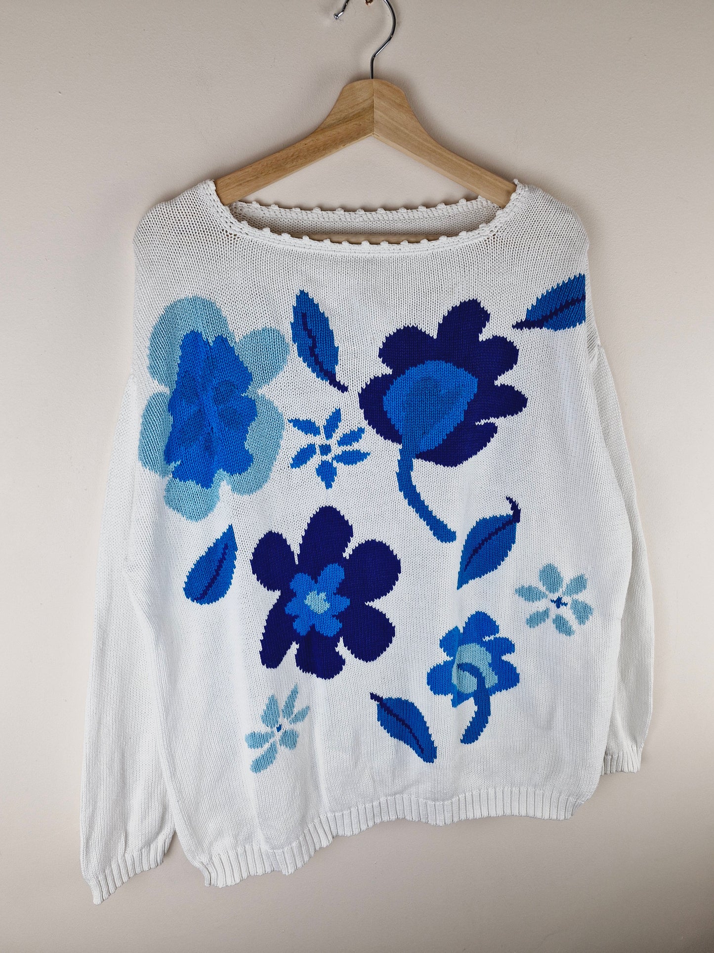 White & Blue Vintage Floral Jumper Sweater