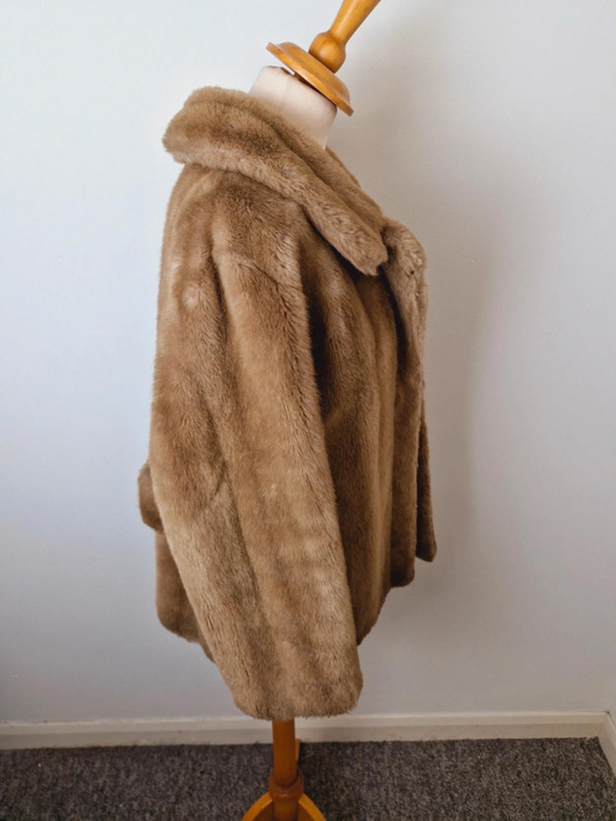 Womens Vintage 1960s 60s Retro Faux Fur Beige Coat Jacket M UK12