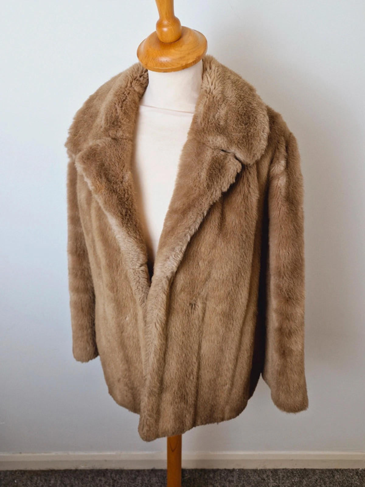 Womens Vintage 1960s 60s Retro Faux Fur Beige Coat Jacket M UK12