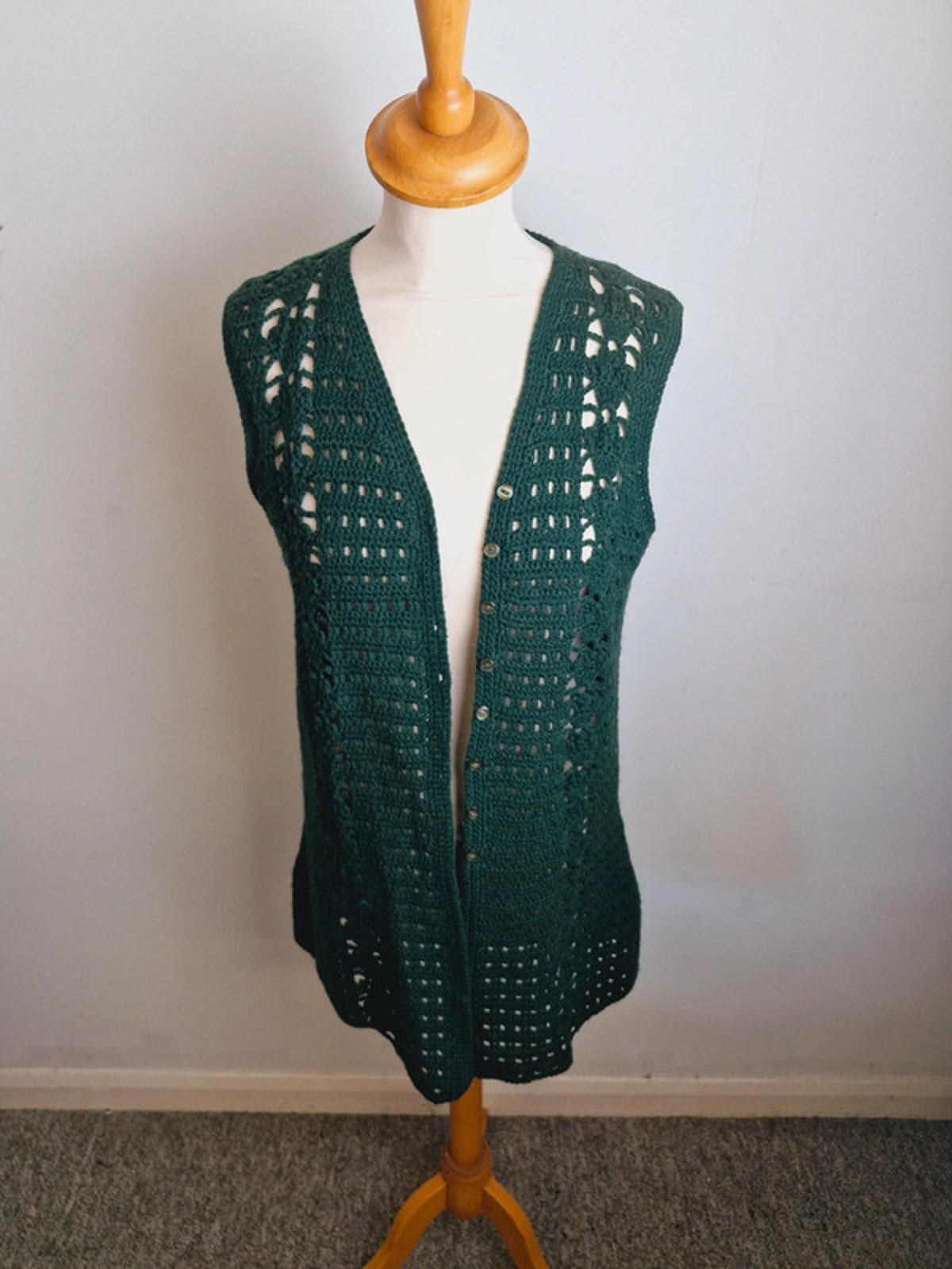 Womens Vintage Handknitted Knitted Green 1970s 70s Waiscoat Gilet Cardigan S