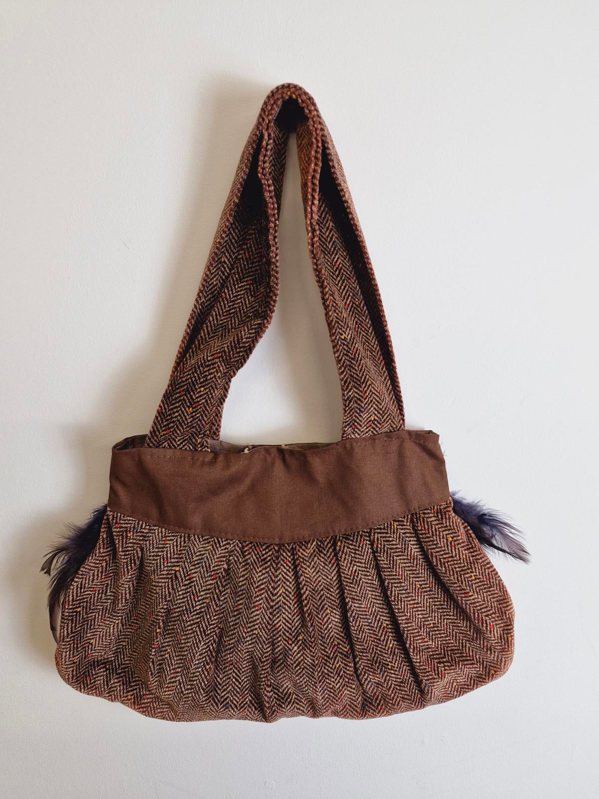 Womens Vintage Handmade Unusual Velvet Feather Shell Shoulder Bag Handbag