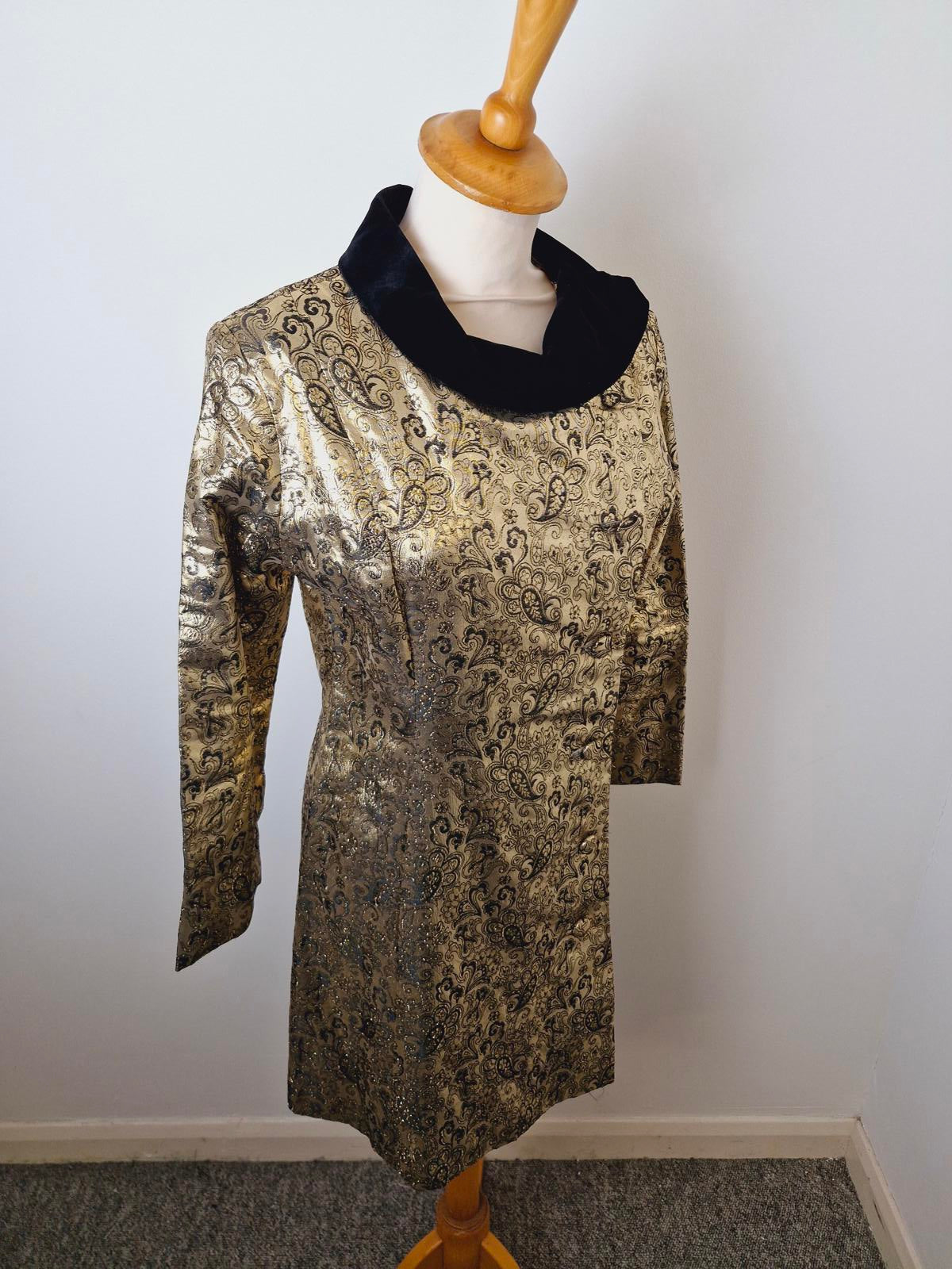 Womens Vintage Gold Metallic Black Velvet Jacket Top Coat Paisley S UK8