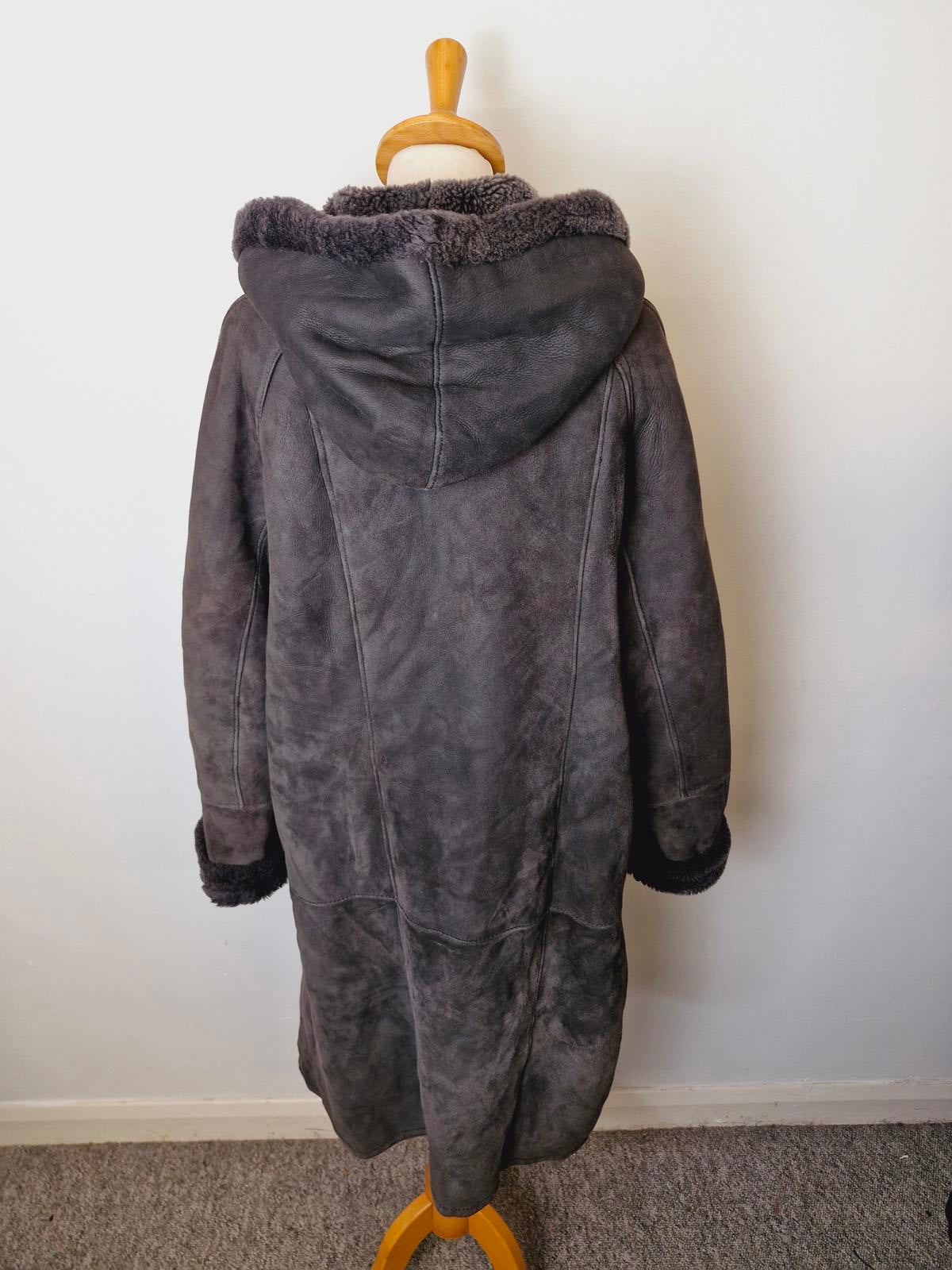 Womens Vintage Suede Sheepskin Shearling Leather Coat Jacket UK12 M Hooded