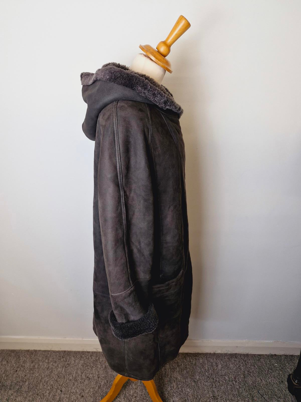 Womens Vintage Suede Sheepskin Shearling Leather Coat Jacket UK12 M Hooded