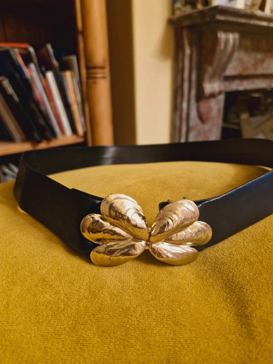 Womens Vintage Shell Mussel Silver Buckle Belt