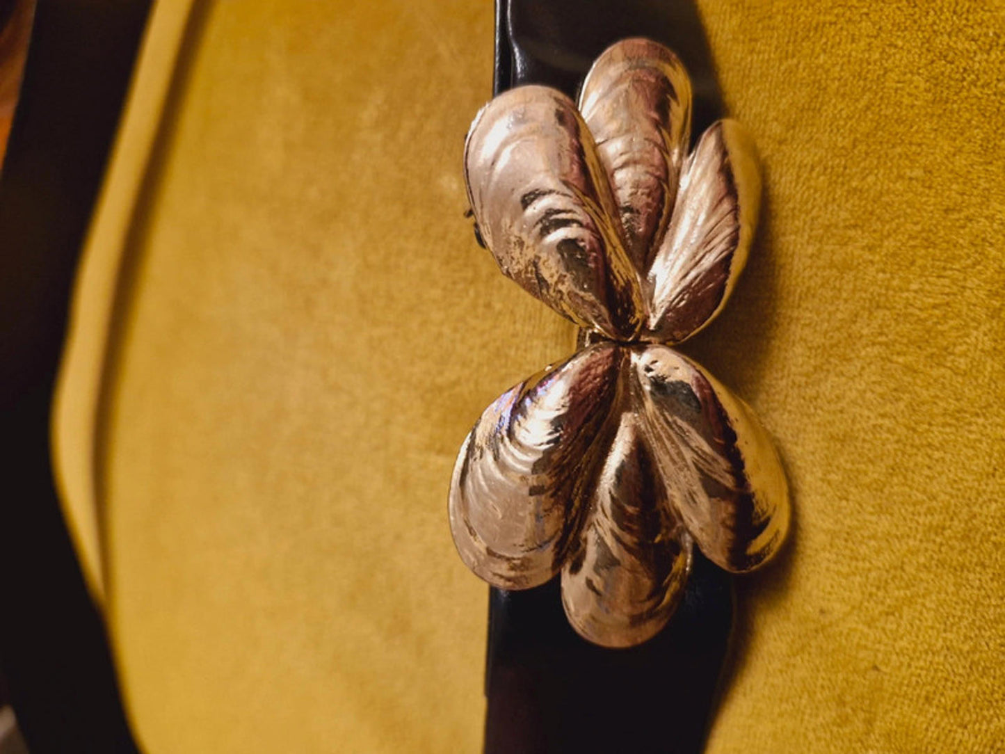 Womens Vintage Shell Mussel Silver Buckle Belt