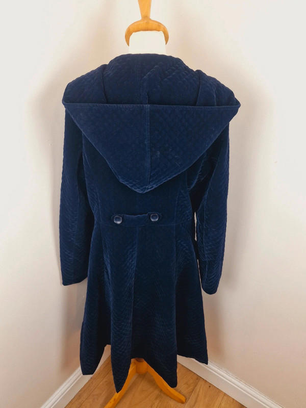 Long Hooded Velvet Coat XL
