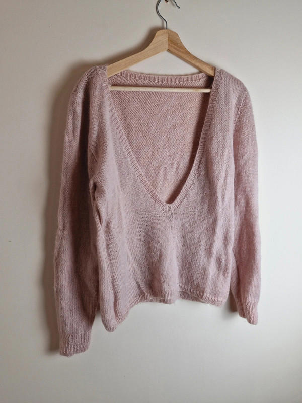 Handknitted Pink Jumper L