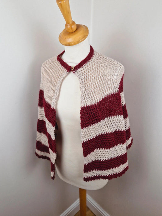 Womens Vintage Handknitted 1970s 70s Cape Poncho Shawl