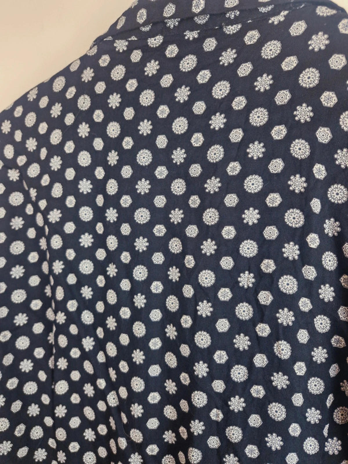 Long Sleeve Shirt L