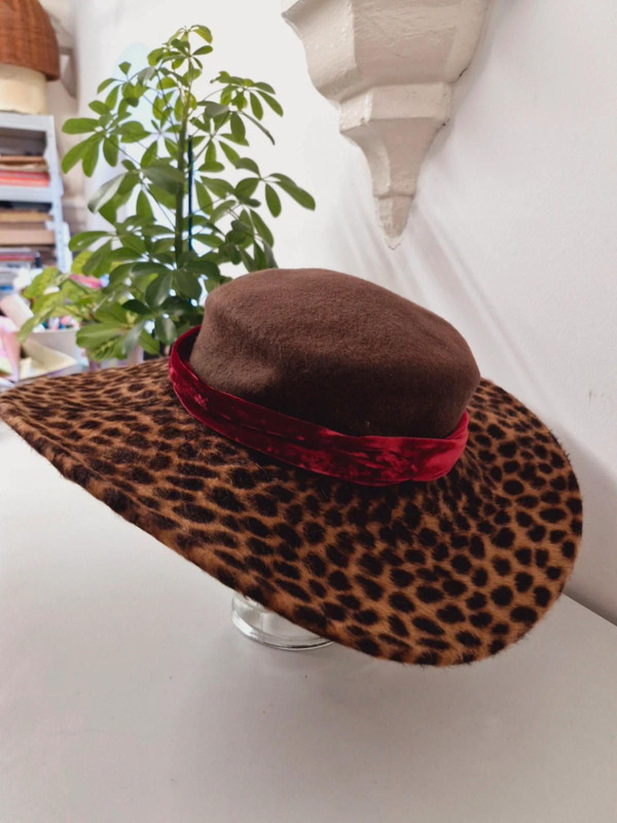 Womens Vintage Rivka Jacobs Leopard Print Red Velvet Hat Wide Brim
