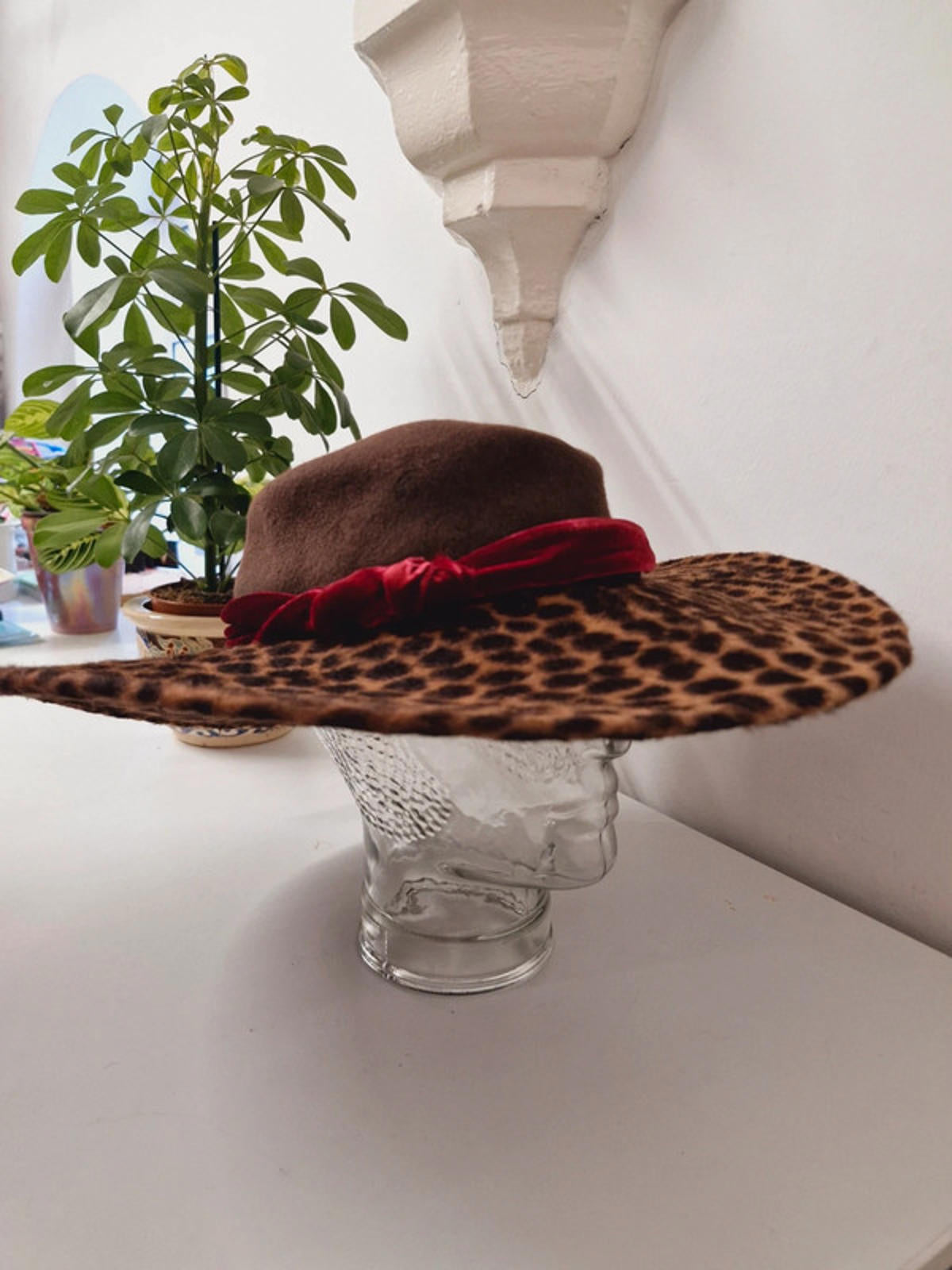 Womens Vintage Rivka Jacobs Leopard Print Red Velvet Hat Wide Brim