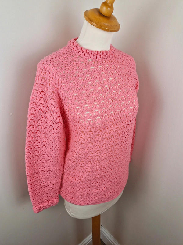 1970s Handknitted Pink Jumper S UK10