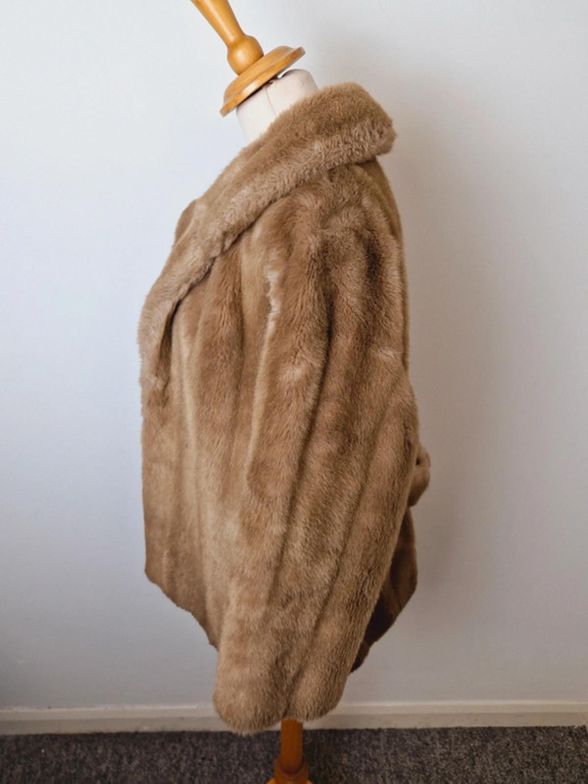 Womens Vintage 1960s 60s Retro Faux Fur Beige Coat Jacket M UK12