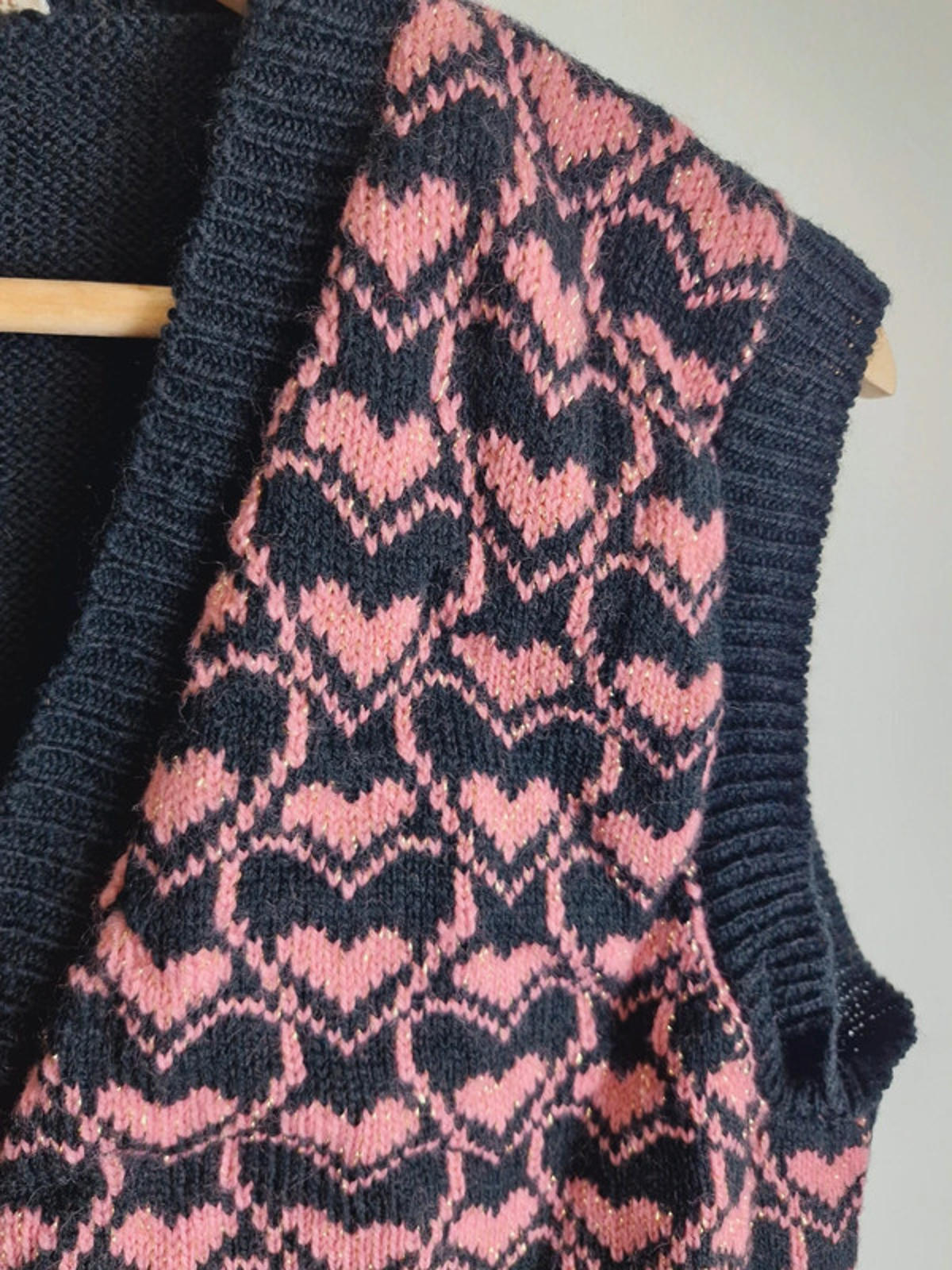 Knitted Heart Waistcoat UK12 M