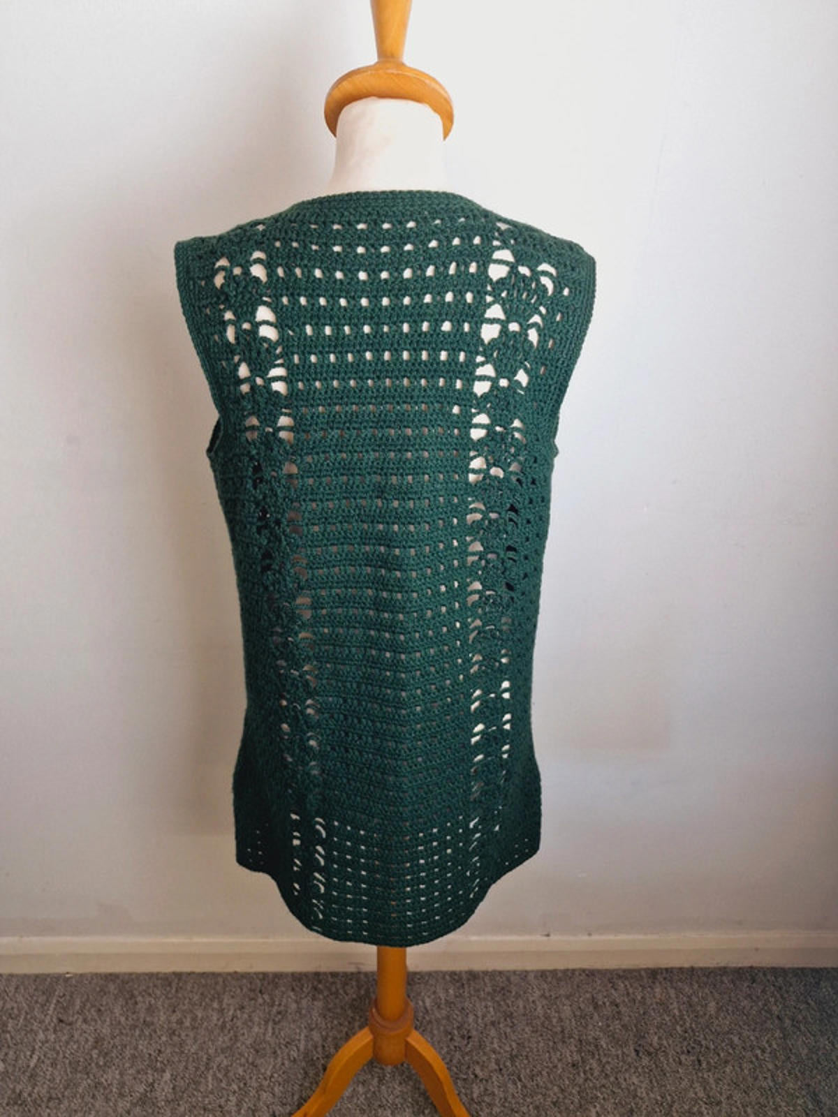 Womens Vintage Handknitted Knitted Green 1970s 70s Waiscoat Gilet Cardigan S