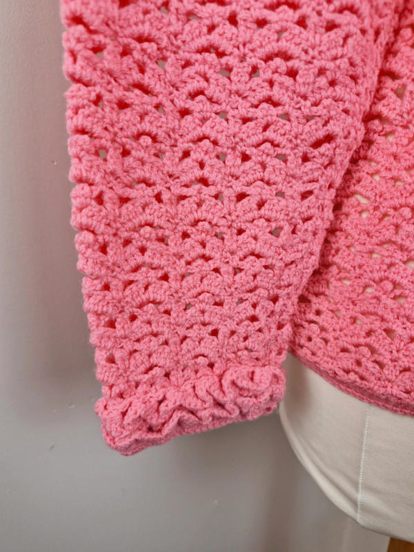 1970s Handknitted Pink Jumper S UK10