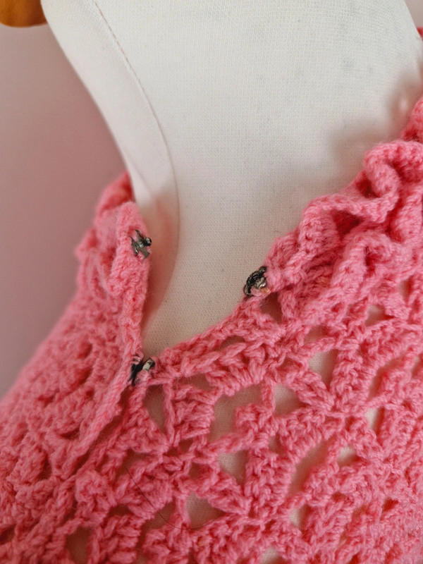1970s Handknitted Pink Jumper S UK10