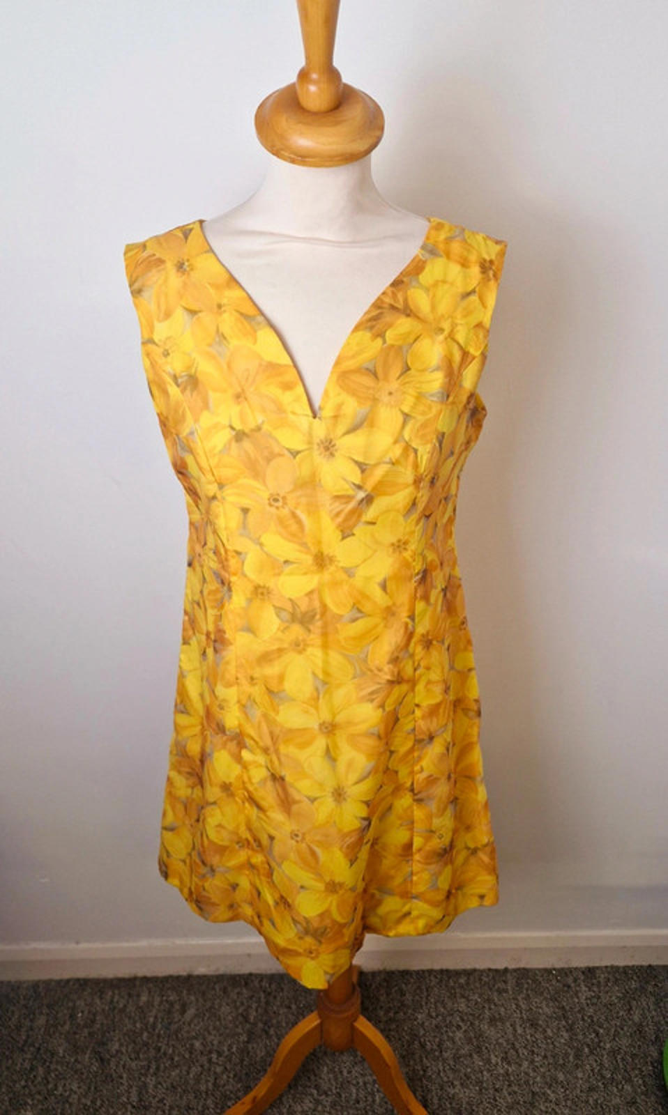 Womens Vintage 1960s 60s Yellow Floral Shift Dress Handmade M UK12