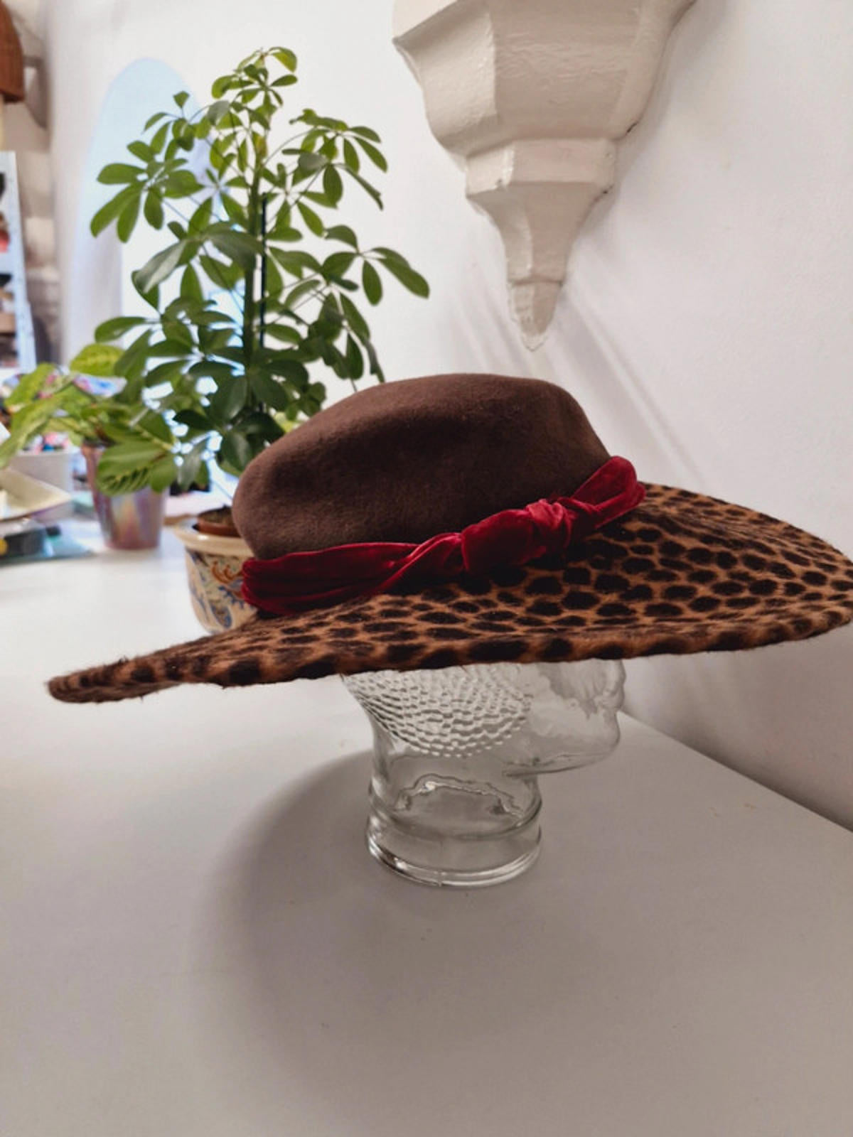 Womens Vintage Rivka Jacobs Leopard Print Red Velvet Hat Wide Brim