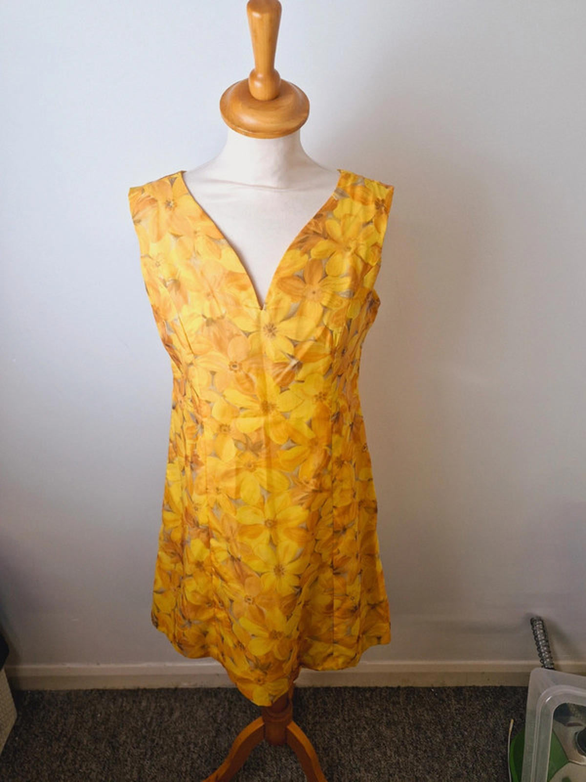 Womens Vintage 1960s 60s Yellow Floral Shift Dress Handmade M UK12