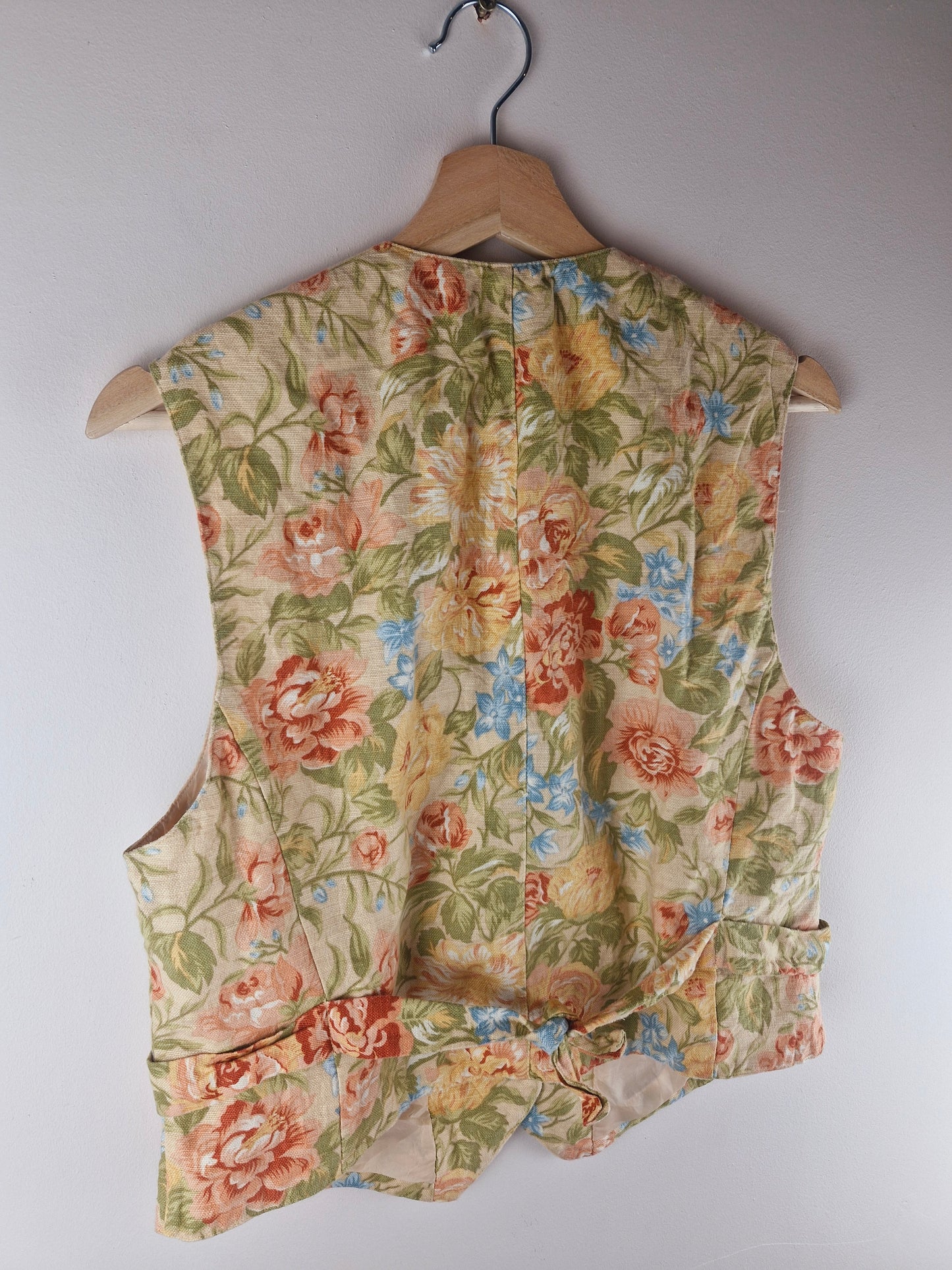 Vintage 90s Floral Tapestry Waistcoat M