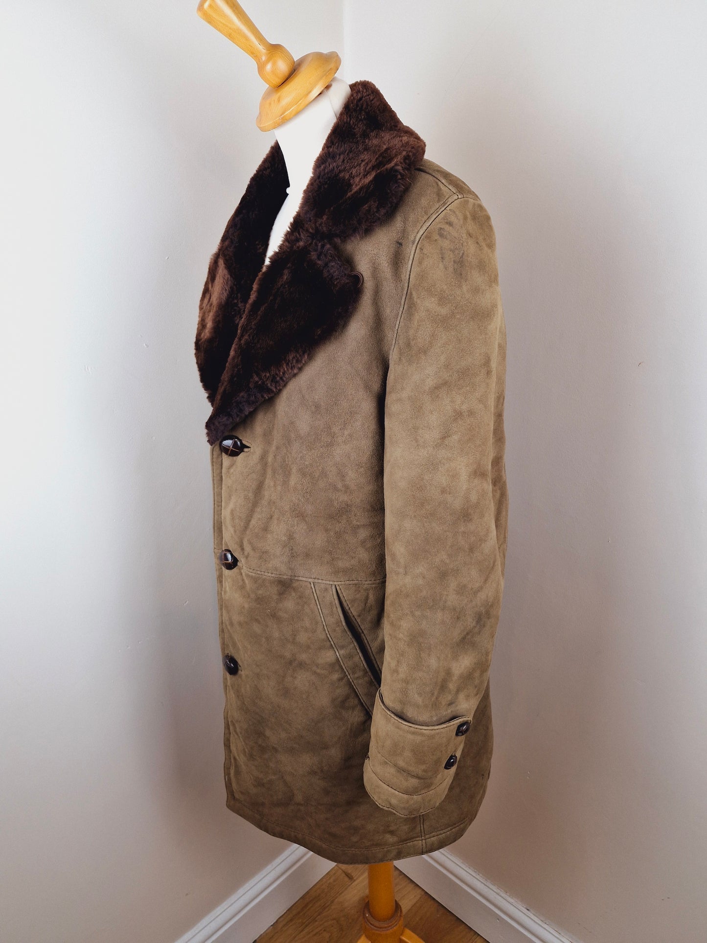 Vintage 1970s Suede Sheepskin Coat M