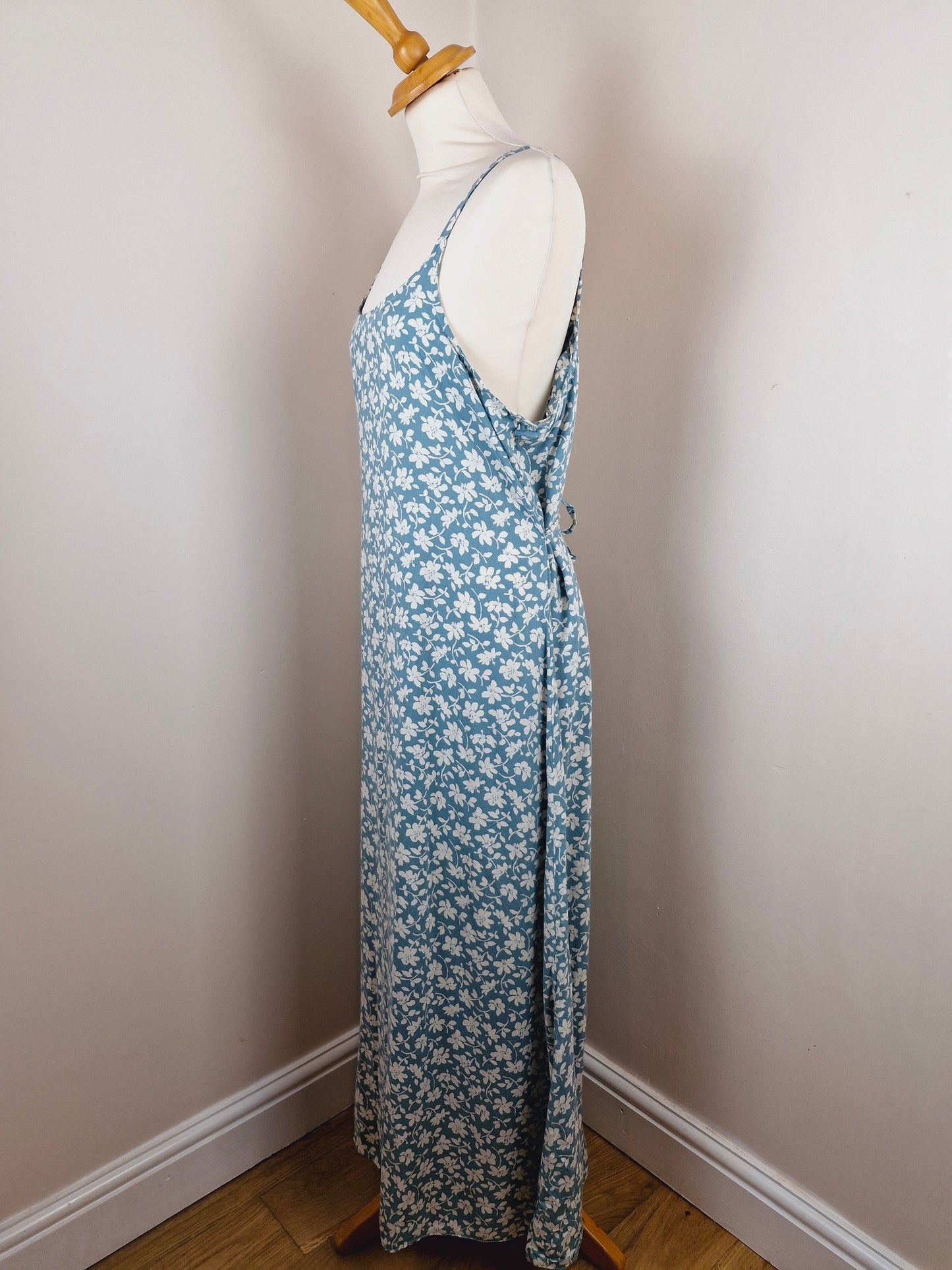 Vintage 90s Viscose Floral Summer Slip Dress L