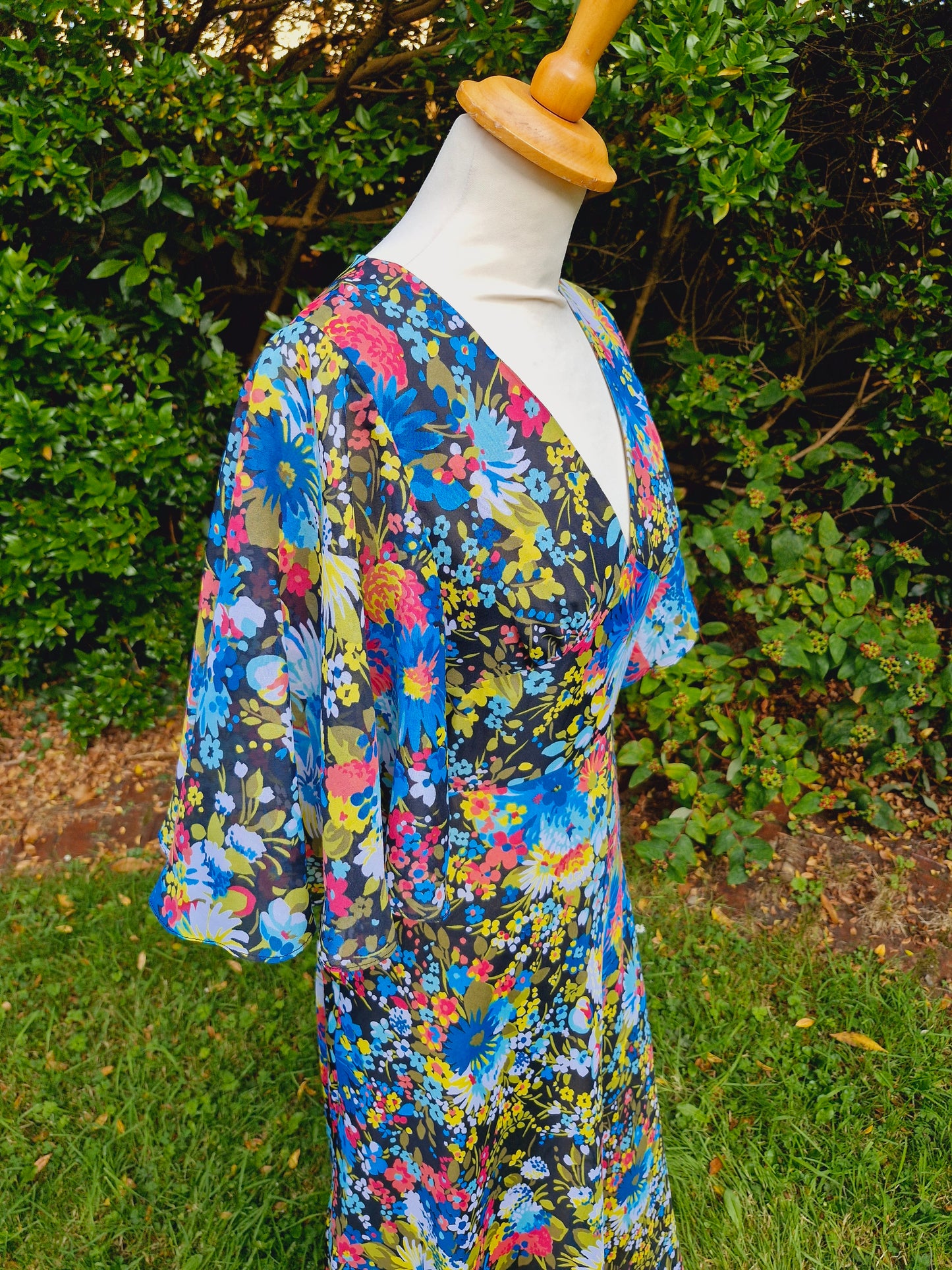 Vintage 1970s Handmade Flared Sleeve Maxi Dress XS