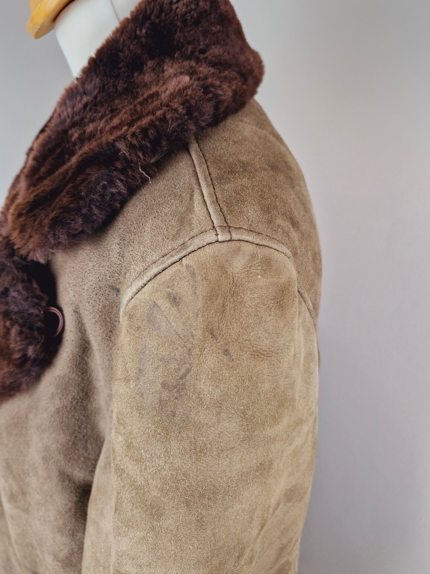 Vintage 1970s Suede Sheepskin Coat M